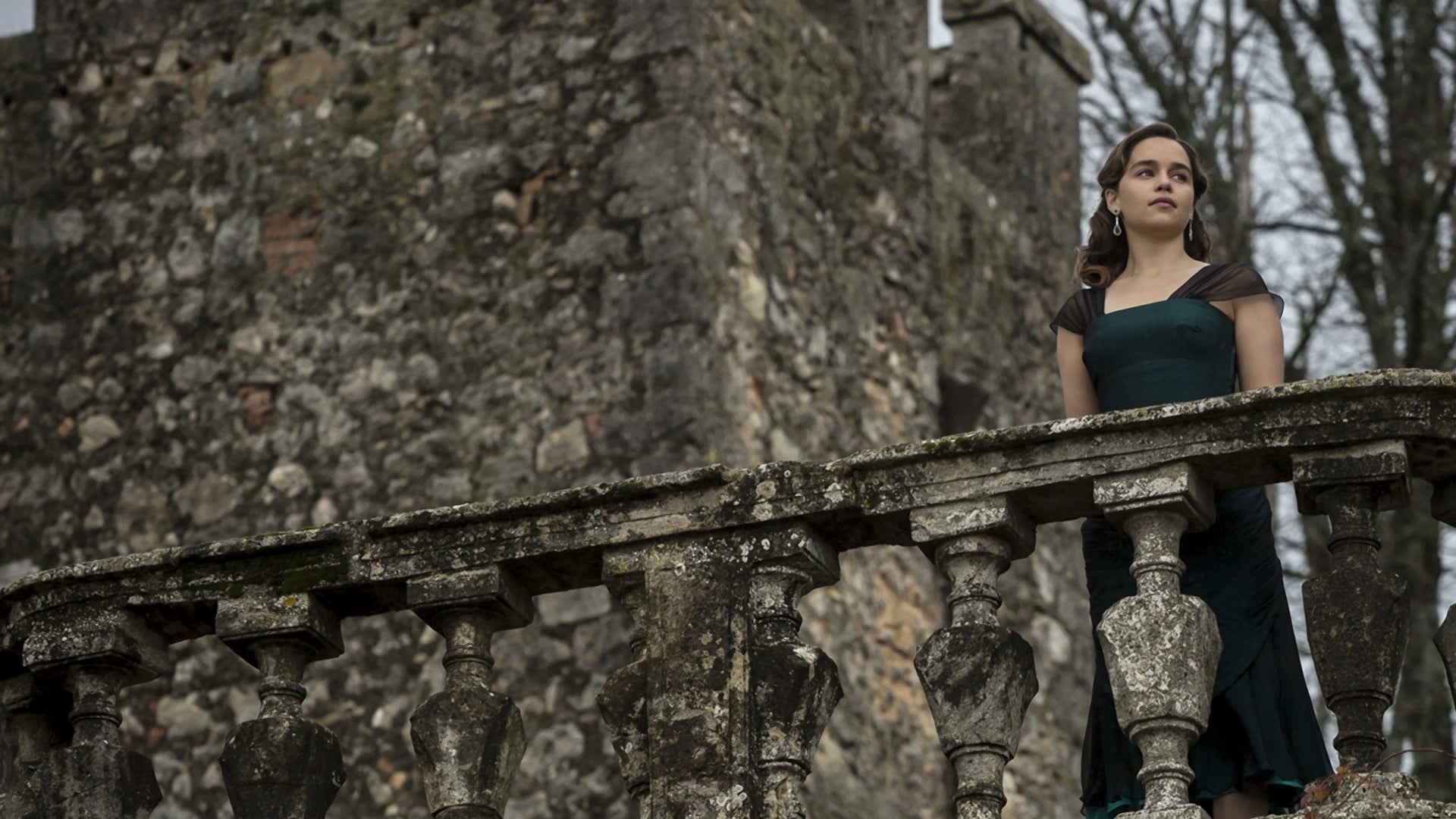 Tiếng Vọng Từ Tường Đá